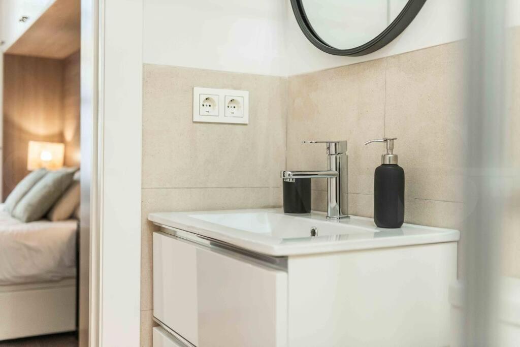 Eclectic & Elegant Apartment By Rems Màlaga Exteriér fotografie